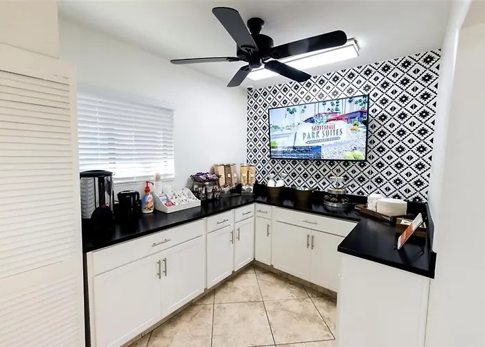 125 Fully Furnished 1br Suite-prime Location Scottsdale